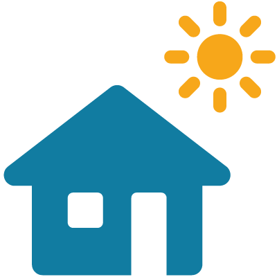 Blaues Haus mit einem kleinen Fenster und einer offenen Tür neben einer stilisierten gelben Sonne mit Strahlen